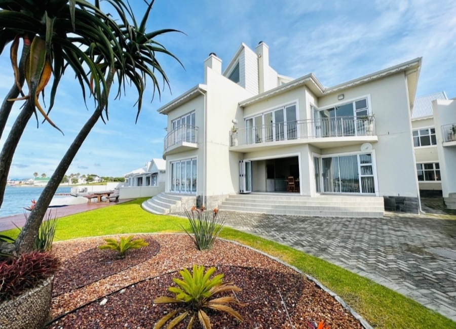 3 Bedroom Property for Sale in Marina Martinique Eastern Cape